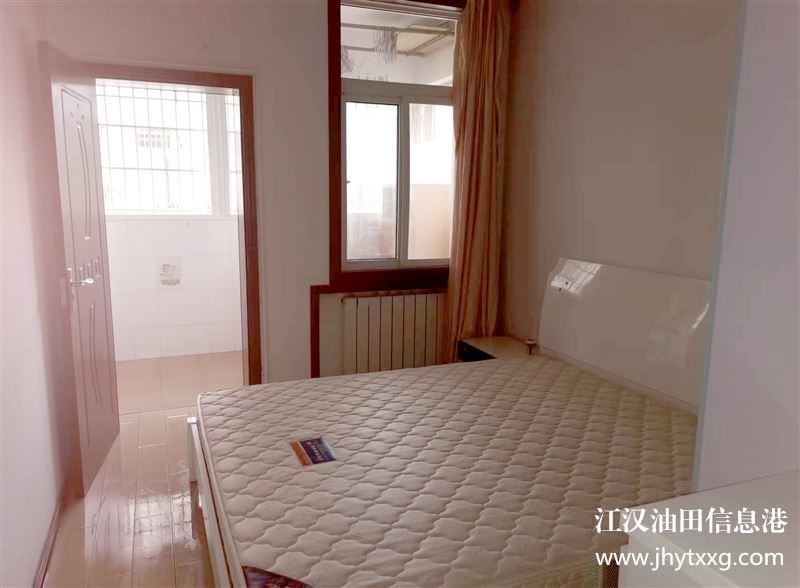 出租電訊小區(qū)65平二樓拎包入住