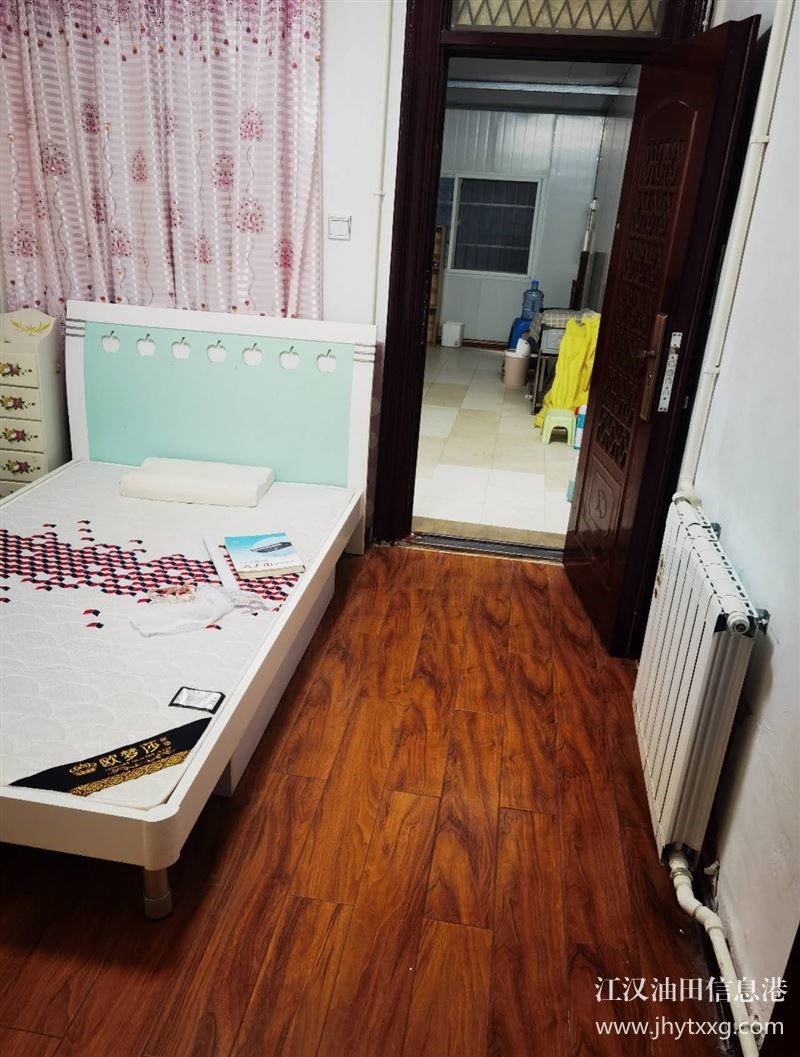 出租或者出售江鉆小區(qū)二樓住房