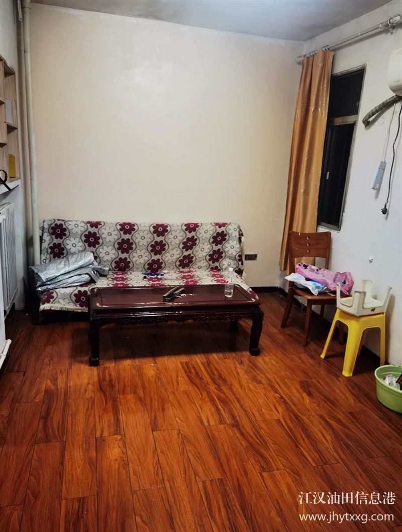 出租或者出售江鉆小區(qū)二樓住房